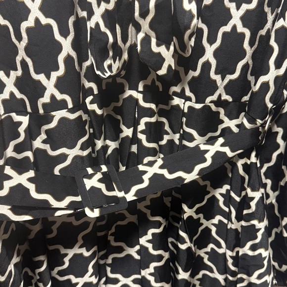 Jasambac Longsleeve Dress - Picture 4 of 8